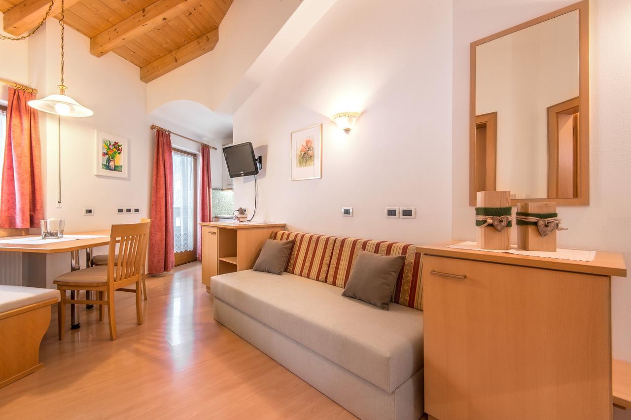 Hotel Garni Piz Da L'Ander Corvara In Badia Exterior foto