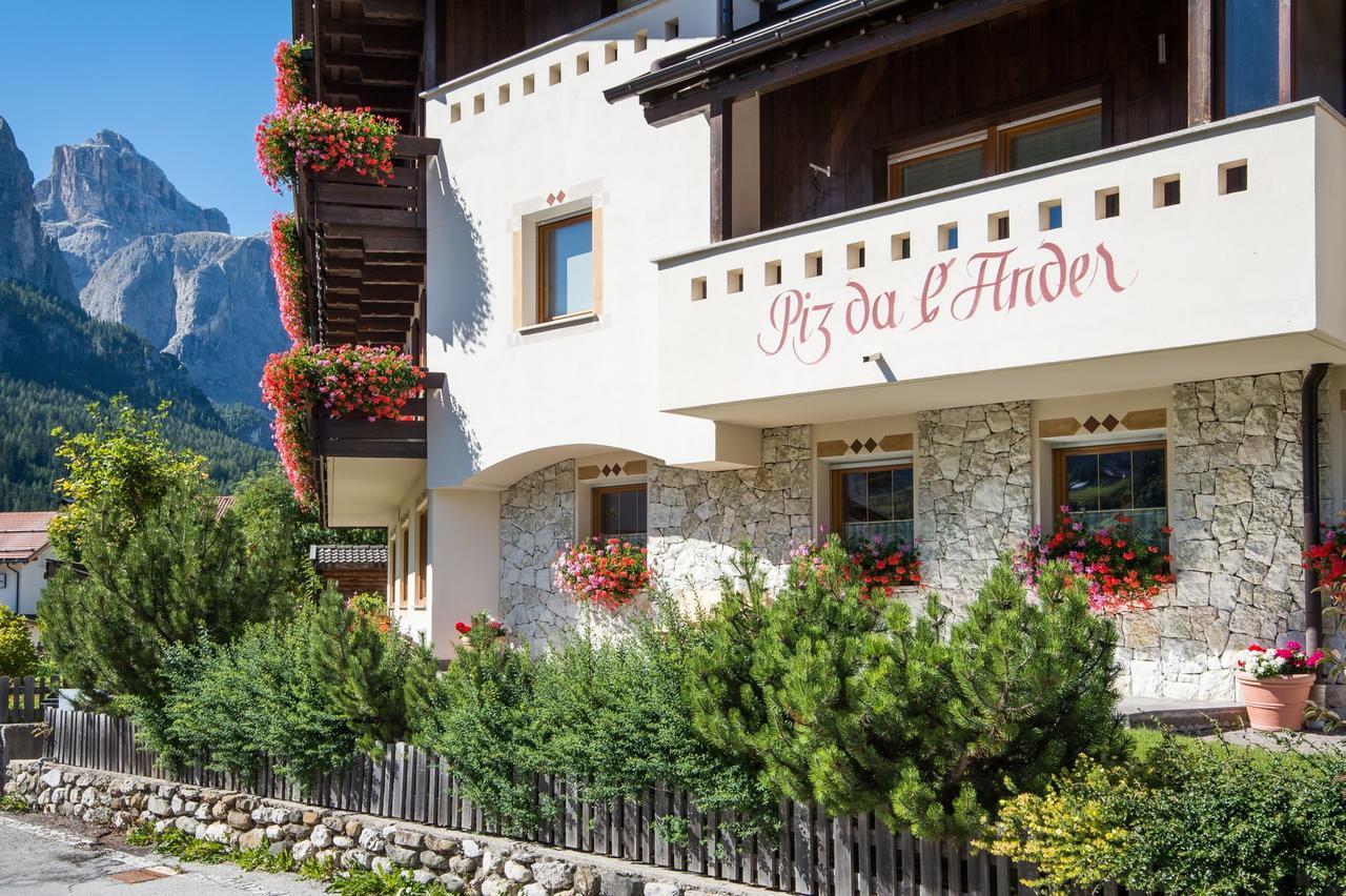 Hotel Garni Piz Da L'Ander Corvara In Badia Exterior foto