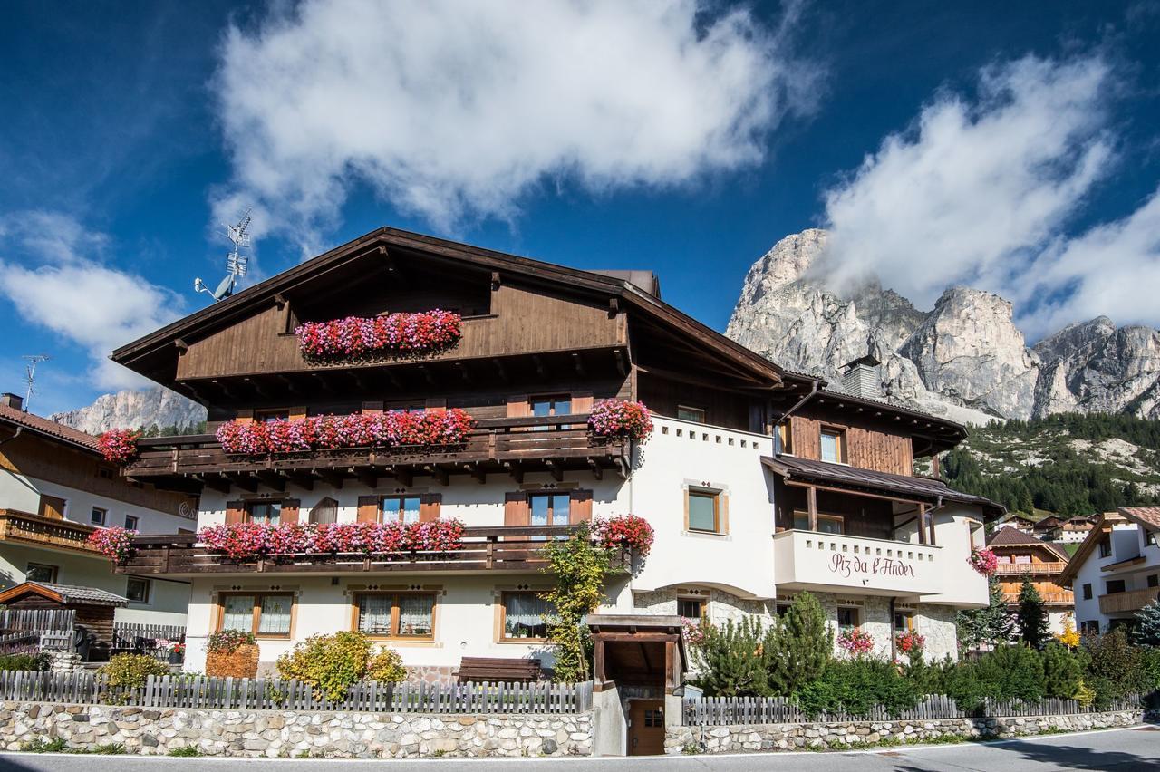 Hotel Garni Piz Da L'Ander Corvara In Badia Exterior foto