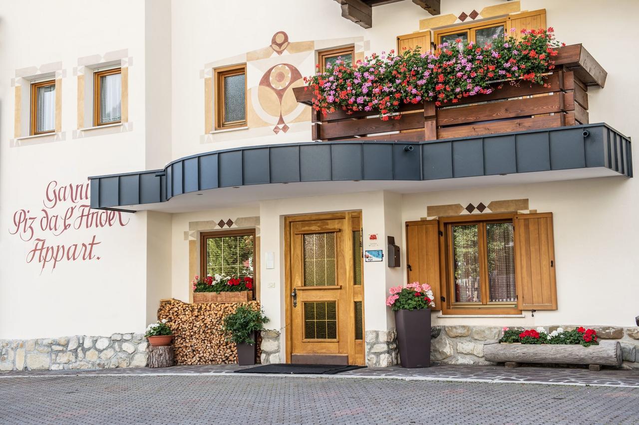 Hotel Garni Piz Da L'Ander Corvara In Badia Exterior foto